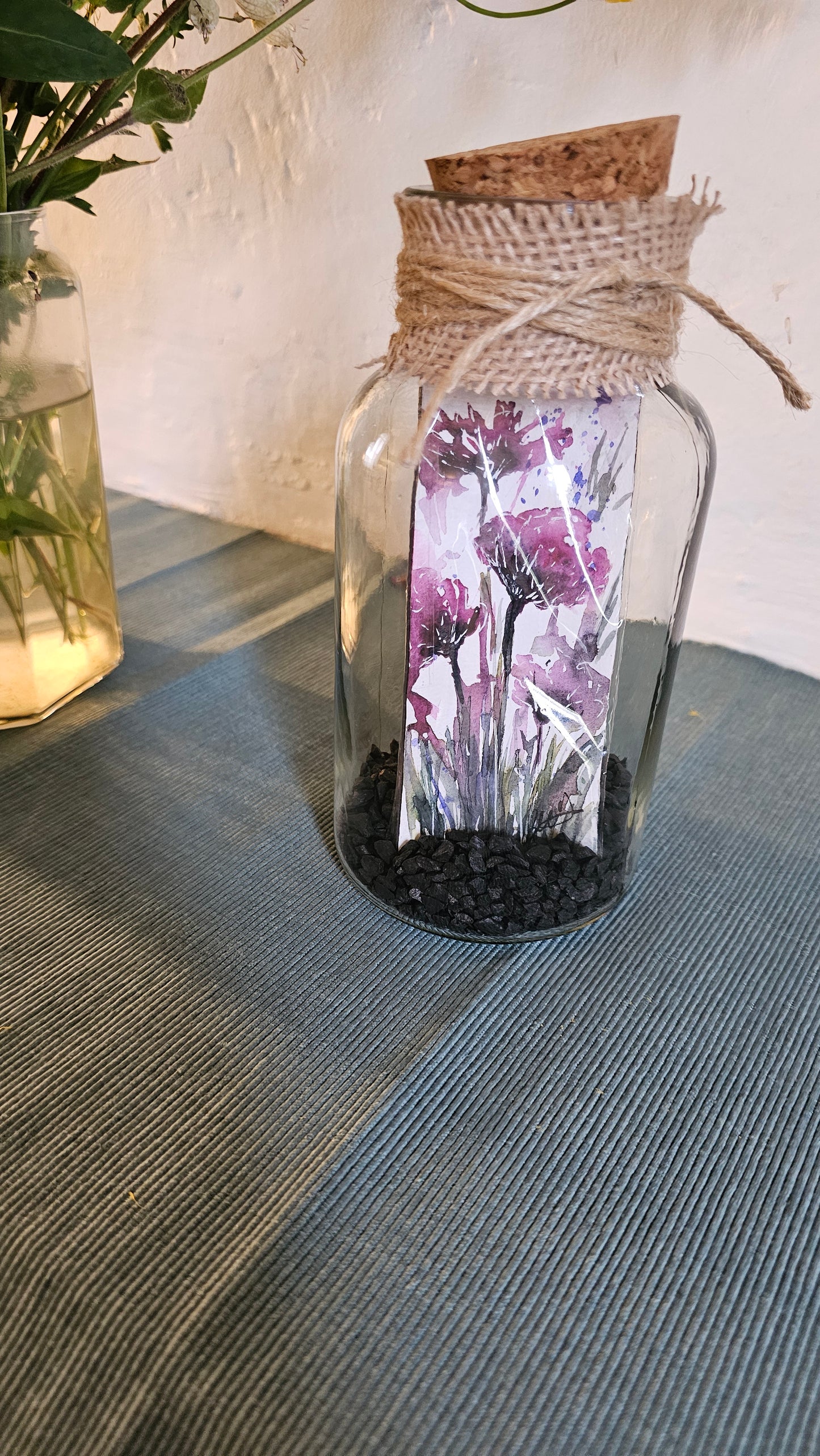 Vase aquarelle fleurs violettes